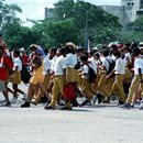 (2001-05) Kuba 05031 - Havanna - Nach der Ansprache geht es zur Demo