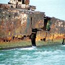 (2001-05) Kuba 16011 - Baracoa - Gestrandeter Frachter