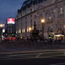 (2005-05) London 2067 Piccadilly Circus am Abend
