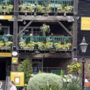 (2005-05) London 4011 Docks - Dickens Inn