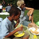 (2009-08) Picknick im Park mit Brit 10