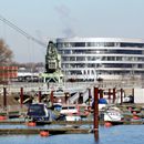 (2016-02) HK 6015 Duisburg - am Innenhafen