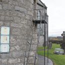 (2019-10) Irland HK 64469 - an der St. Canice Church, Kilkenny