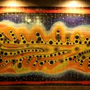 (2023-03) Lissabon 1345 - Metrobahnhof Oriente - Wandbild von Yayoi Kusama (Japan) ohne Hexie