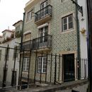 (2023-03) Lissabon 1411 - Rua da Bica de Duarte Belo - Blick aus dem Ascensor