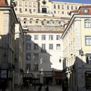 (2023-03) Lissabon 1413 - Blick zum Carmo mit dem Gebäude der Nationalgarde