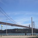(2023-03) Lissabon 1713 - Ponte 25 de Abril -verbindet Alcântara mit der Stadt Almada
