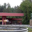 (2024-05-25) - 3876 - Dreilinden - vom Berliner Architekt und Senatsbaudirektor Rainer Rümmler von 1968 bis 1972 entstandene Anlage inklusive Tankstelle, Raststätte und Zollstelle
