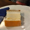 (2025-03-01) - 044 - mit Renate in Ilses Kaffeestube vor Tom Pauls